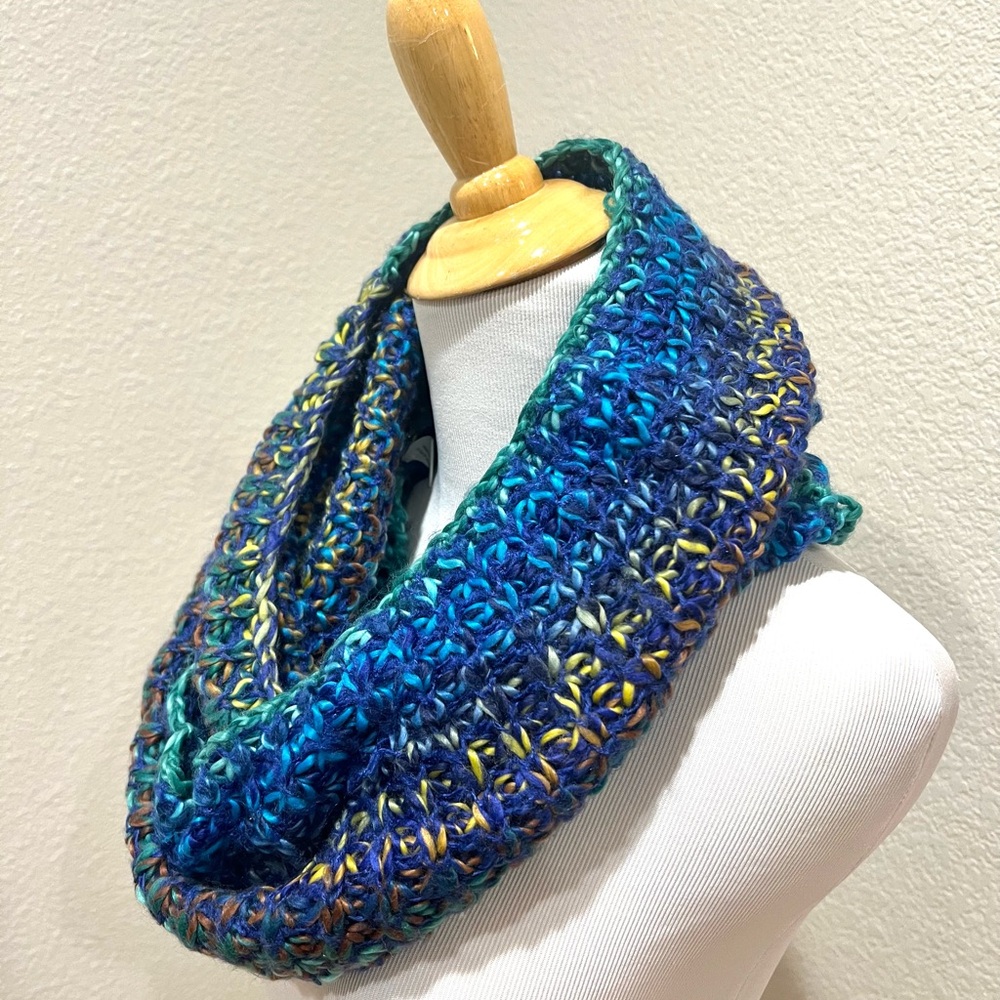 Multicolor Crochet Loop Scarf - Picture 2 of 5